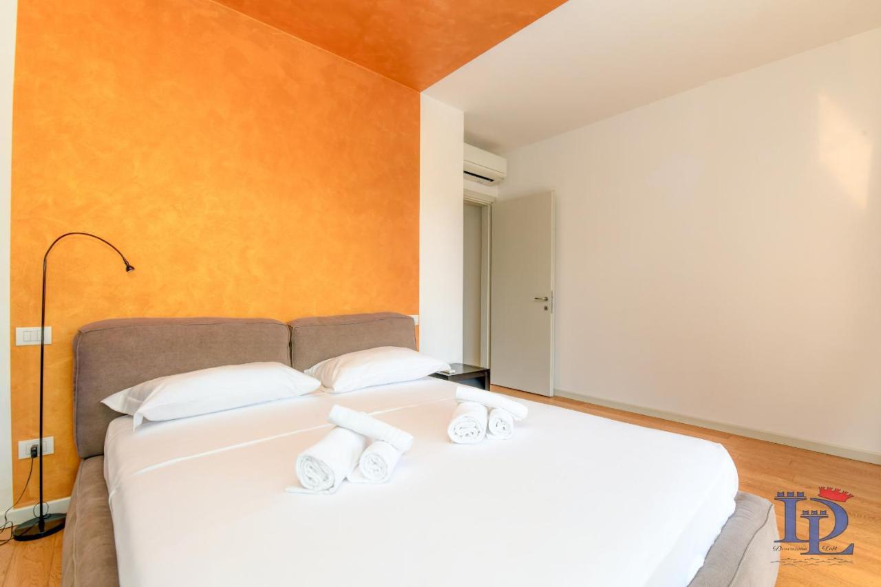 Desenzanoloft Official Partner Marriott Homes & Villas - Oscar Luxury Suite Desenzano del Garda Exteriör bild