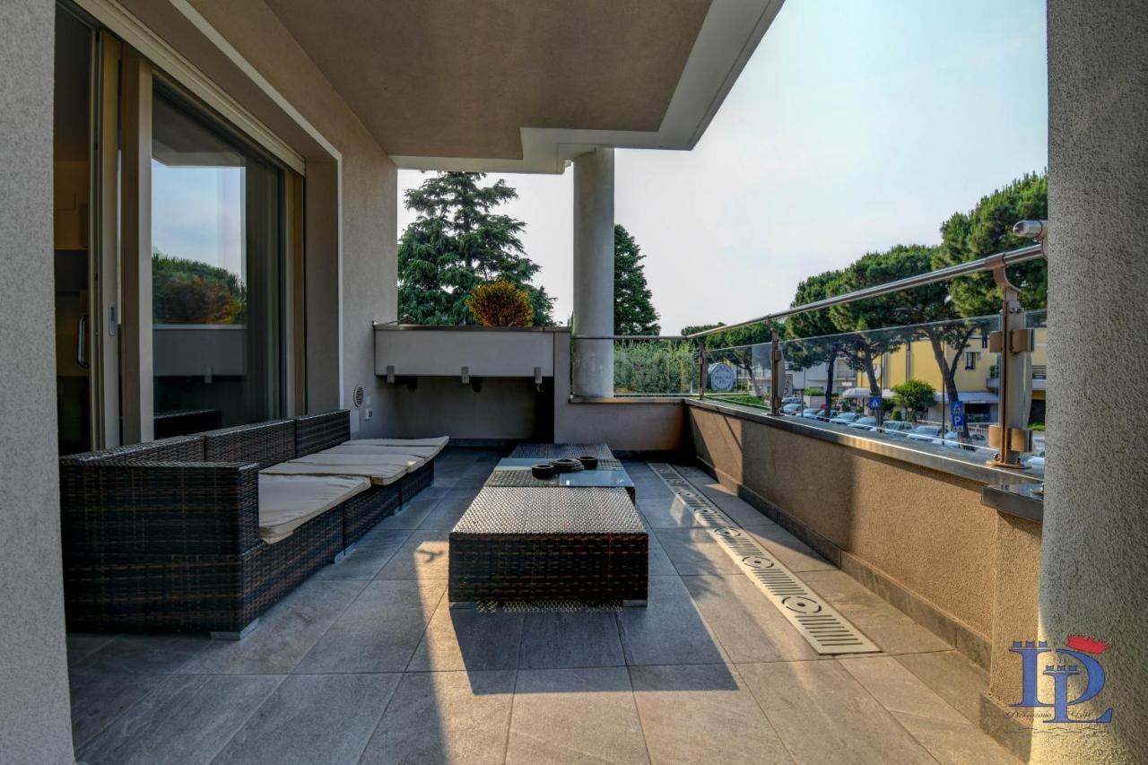 Desenzanoloft Official Partner Marriott Homes & Villas - Oscar Luxury Suite Desenzano del Garda Exteriör bild