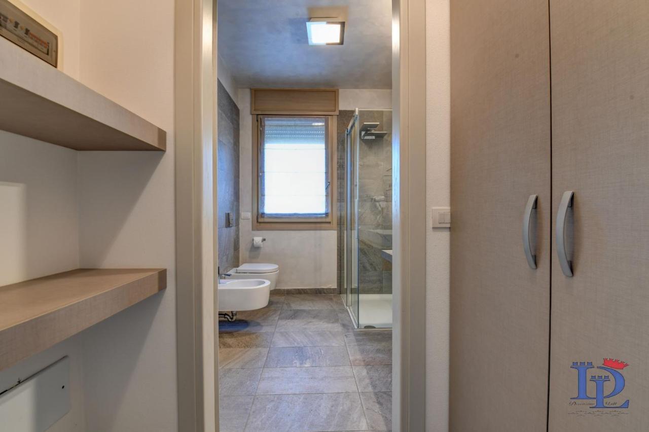 Desenzanoloft Official Partner Marriott Homes & Villas - Oscar Luxury Suite Desenzano del Garda Exteriör bild