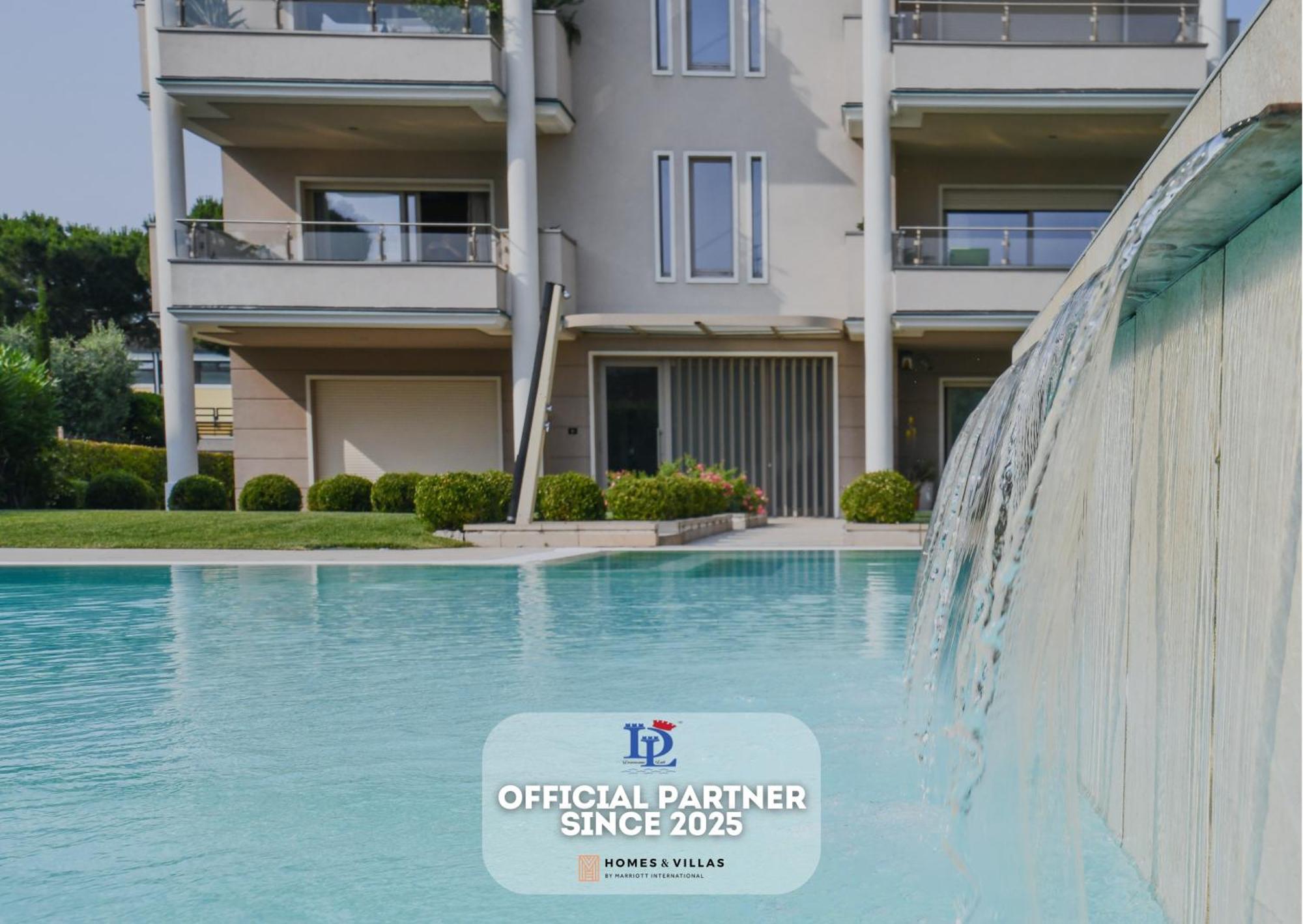 Desenzanoloft Official Partner Marriott Homes & Villas - Oscar Luxury Suite Desenzano del Garda Exteriör bild